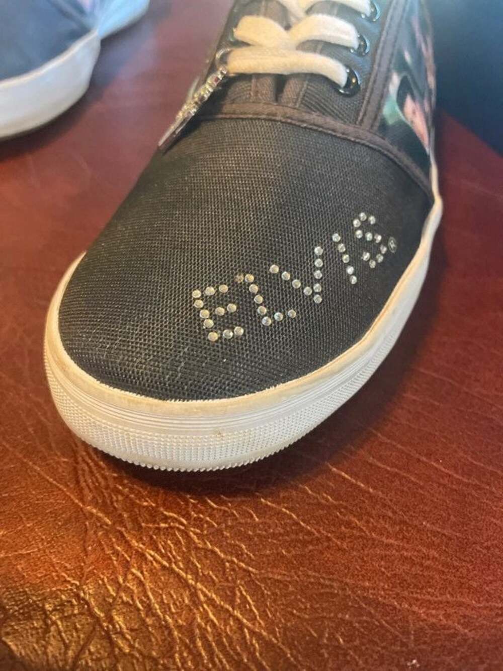 Bradford Exchange Elvis Presley Canvas Sneakers Shoes Box Size 8